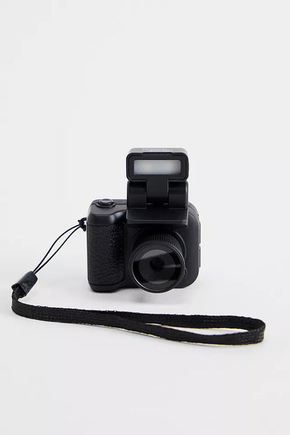 RetroSnap® – The Vintage-Style Mini Digital Camera + FREE 32GB Memory Card, Backpack Clip Hook & Attachable Battery (Extra 180 min)