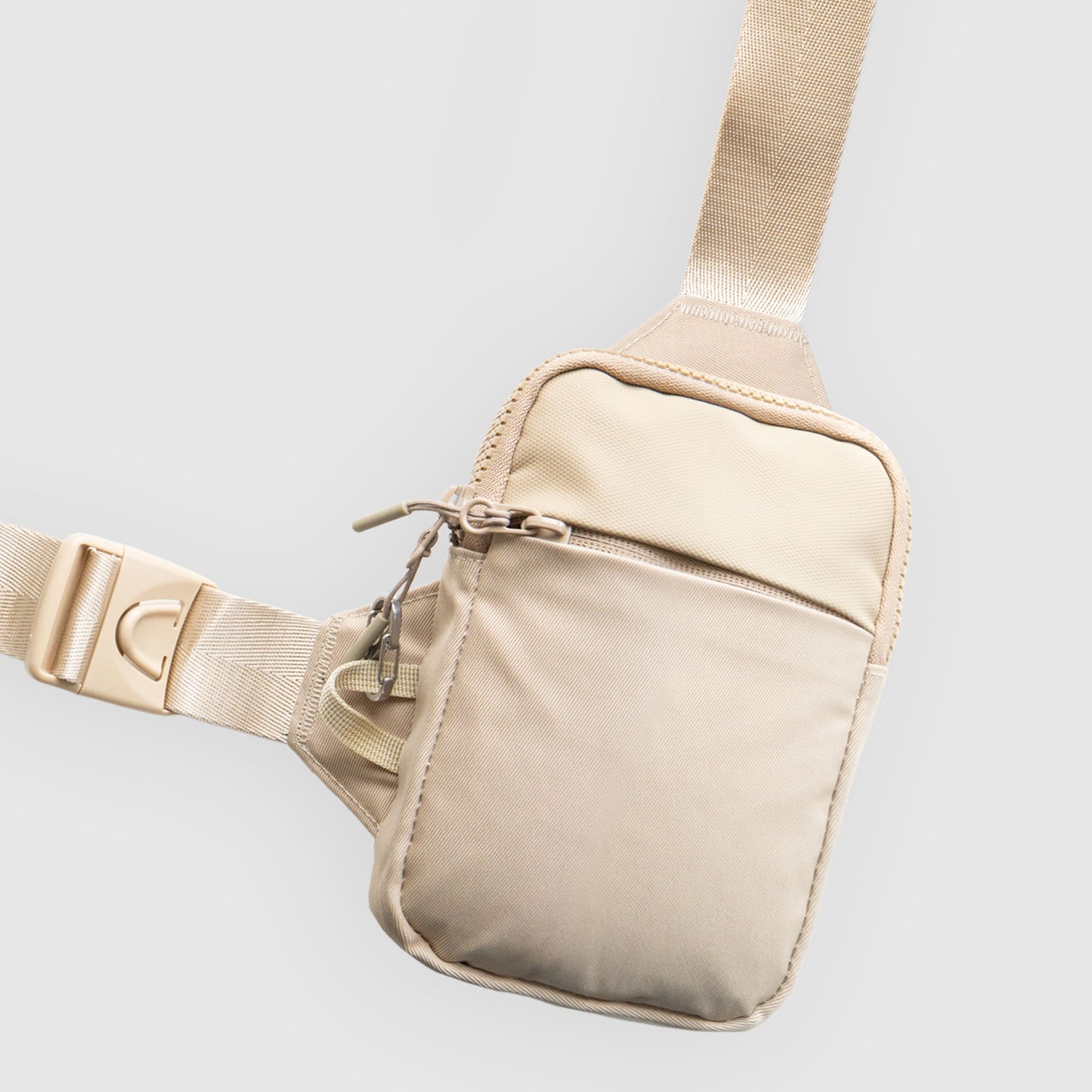 Marlen: The Elegant Anti-Theft Sling Designed for Travel